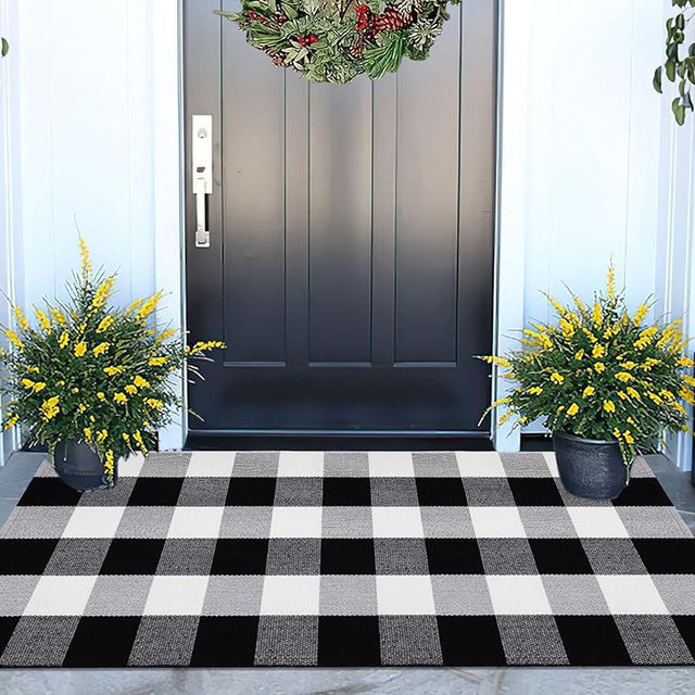 Buffalo Plaid Front Porch Rug 24''x 51''Black and White Checkered Outdoor Rug Cotton Machine Washable Farmhouse Mat for Outdoor, Kitchen, Farmhouse, Entryway,Bathroom