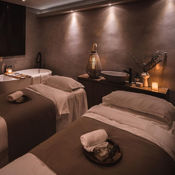 60-Minute Couples Massage