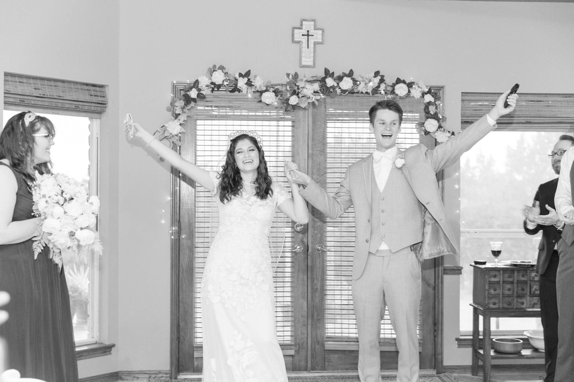 The Wedding Website of Caitlyn Vilven and Connor Vilven