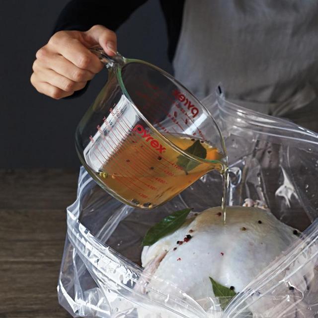Pyrex Glass Measuring Cups