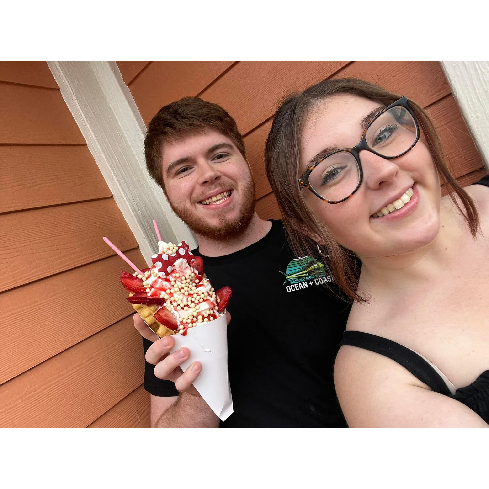 we love to travel and try new foods!