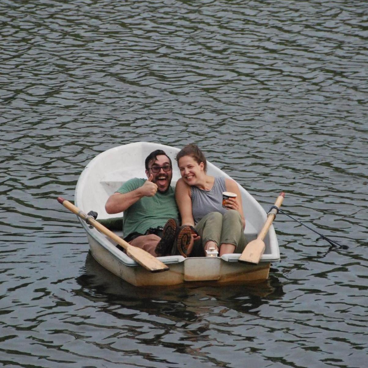 That time in 2016 when we borrowed our Brighton landlord's row boat, loaded it up with pillows, ice cream + candles, and rowed over to a live, ooutdoor concert, a few houses down from us.