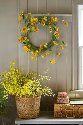 Strawflower Iron Wreath