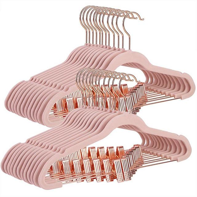 Songmics Velvet Hangers 50 Pack, Non-slip Hangers With Rose Gold-colored  Swivel Hooks, Slim Space-saving Hangers White : Target