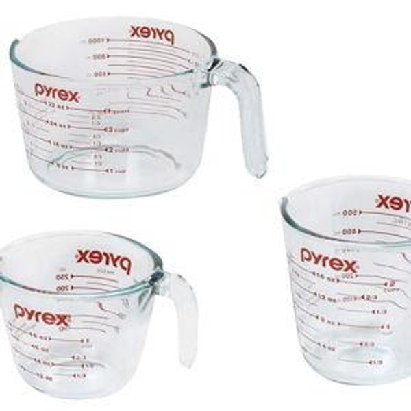Pyrex Essentials (3-Pack) Glass Measuring Cups Set, (1, 2 & 4 Cup) Measuring Cups For Prepping, Baking and Cooking, Preheated Oven, Dishwasher, Freezer, and Microwave Safe