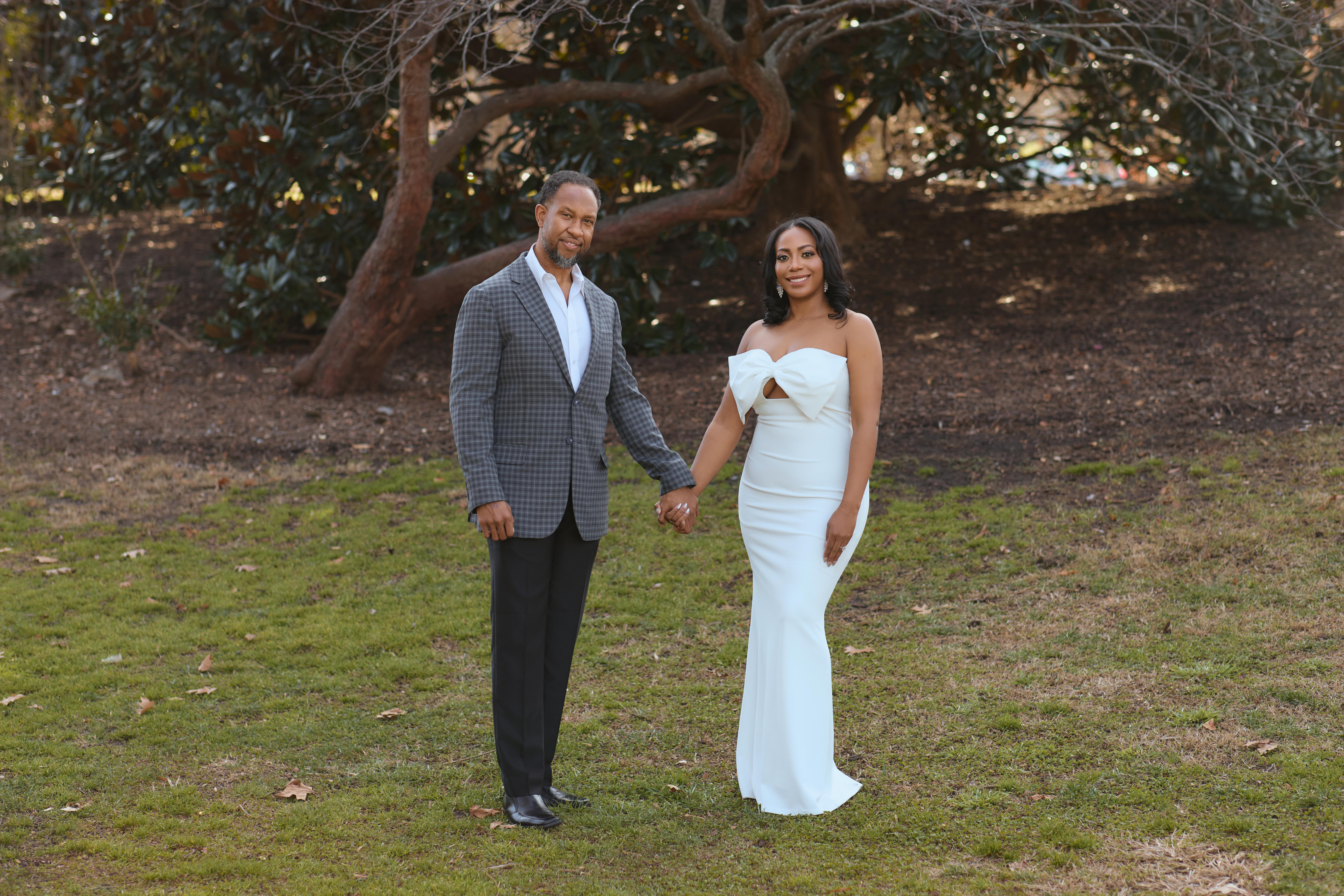 The Wedding Website of Daveisha Moore and John Mark Eberhardt
