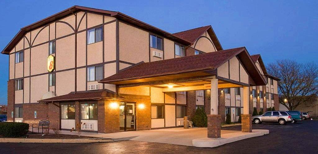 The Wedding Website of Heather Volkening and Josh Hensley