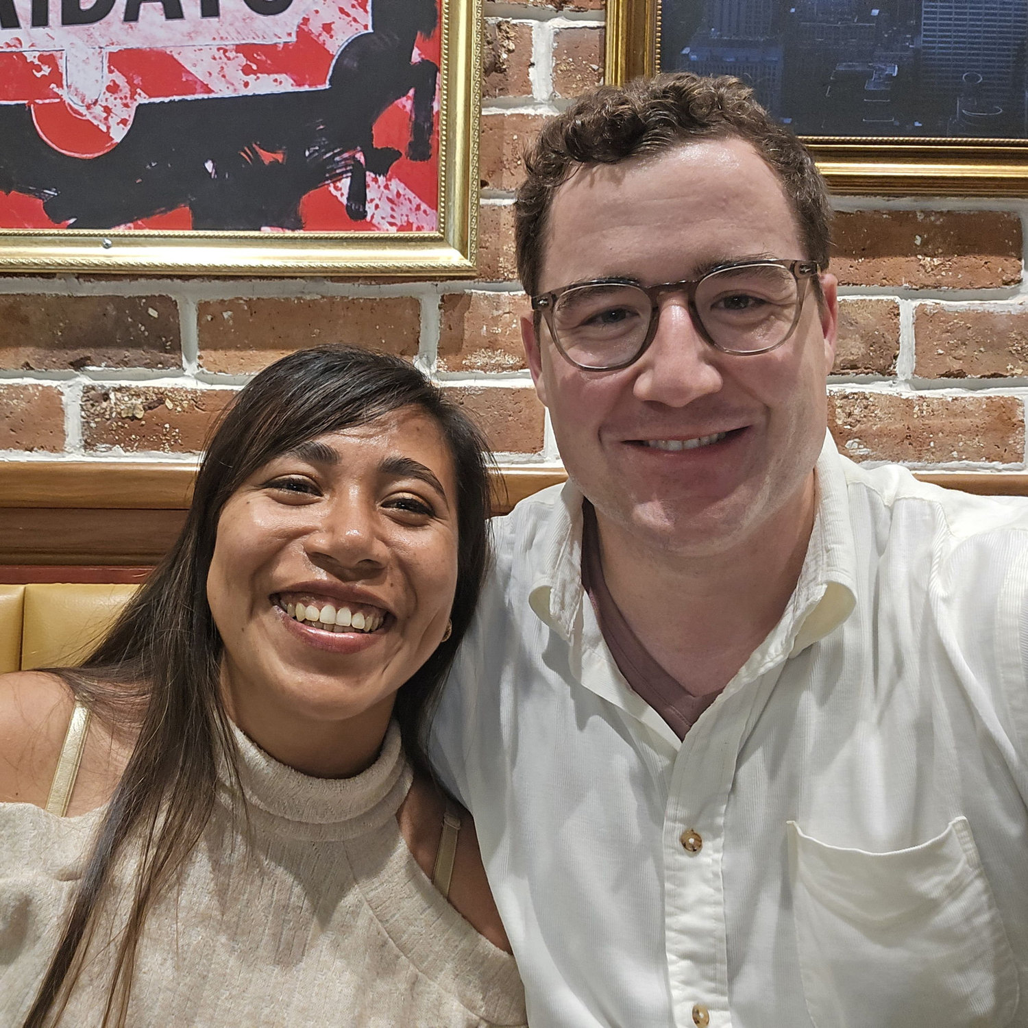 Yos's big airport surprise. Don had no idea she would meet him for his connecting flight!