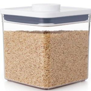 OXO Airtight Food Storage 2.8qt Container