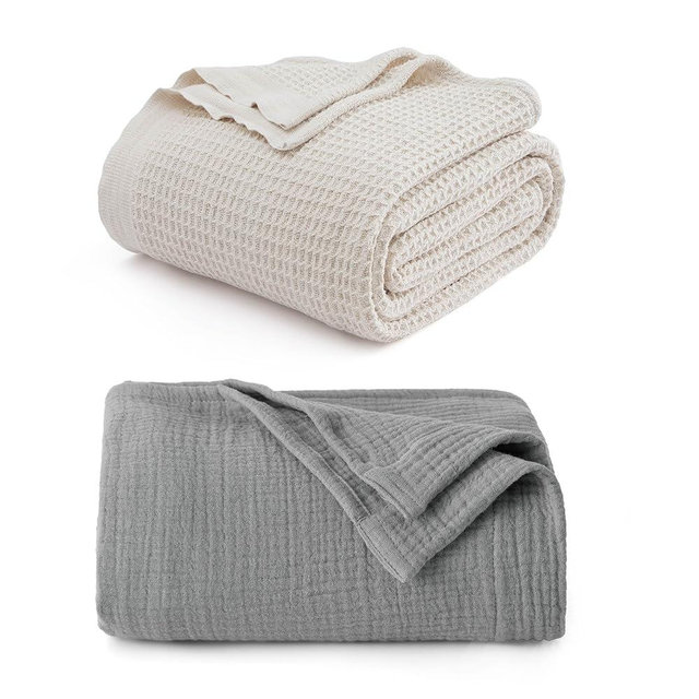 Bedsure Bundle of 1 Muslin Blanket 50x70 & 1 Cotton Waffle Blanket Queen