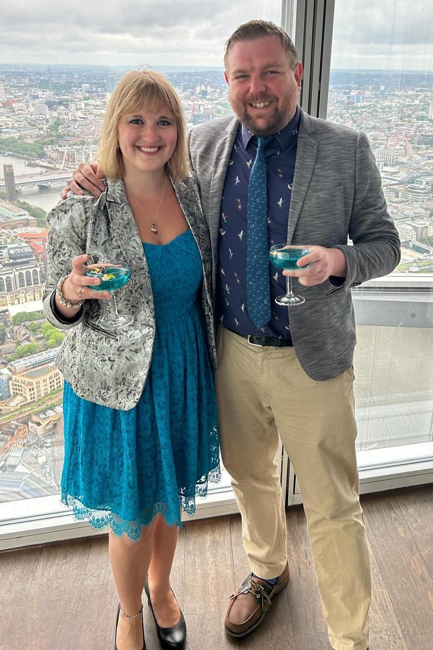 The Wedding Website of Robert Taylor and Mari Burton