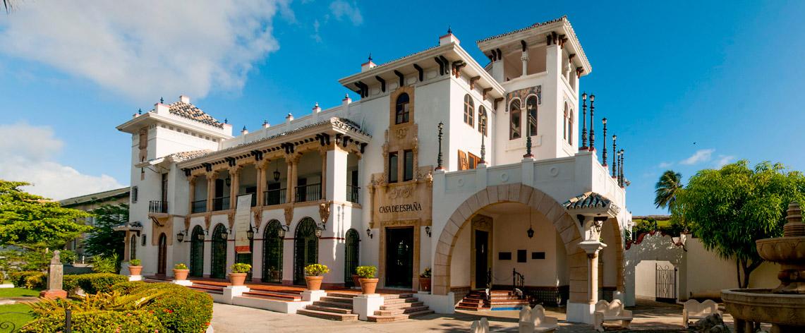 The Wedding Website of Jennifer Fernández and Christian Torres