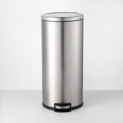 30L Round Step Trash Can - Made By Design™