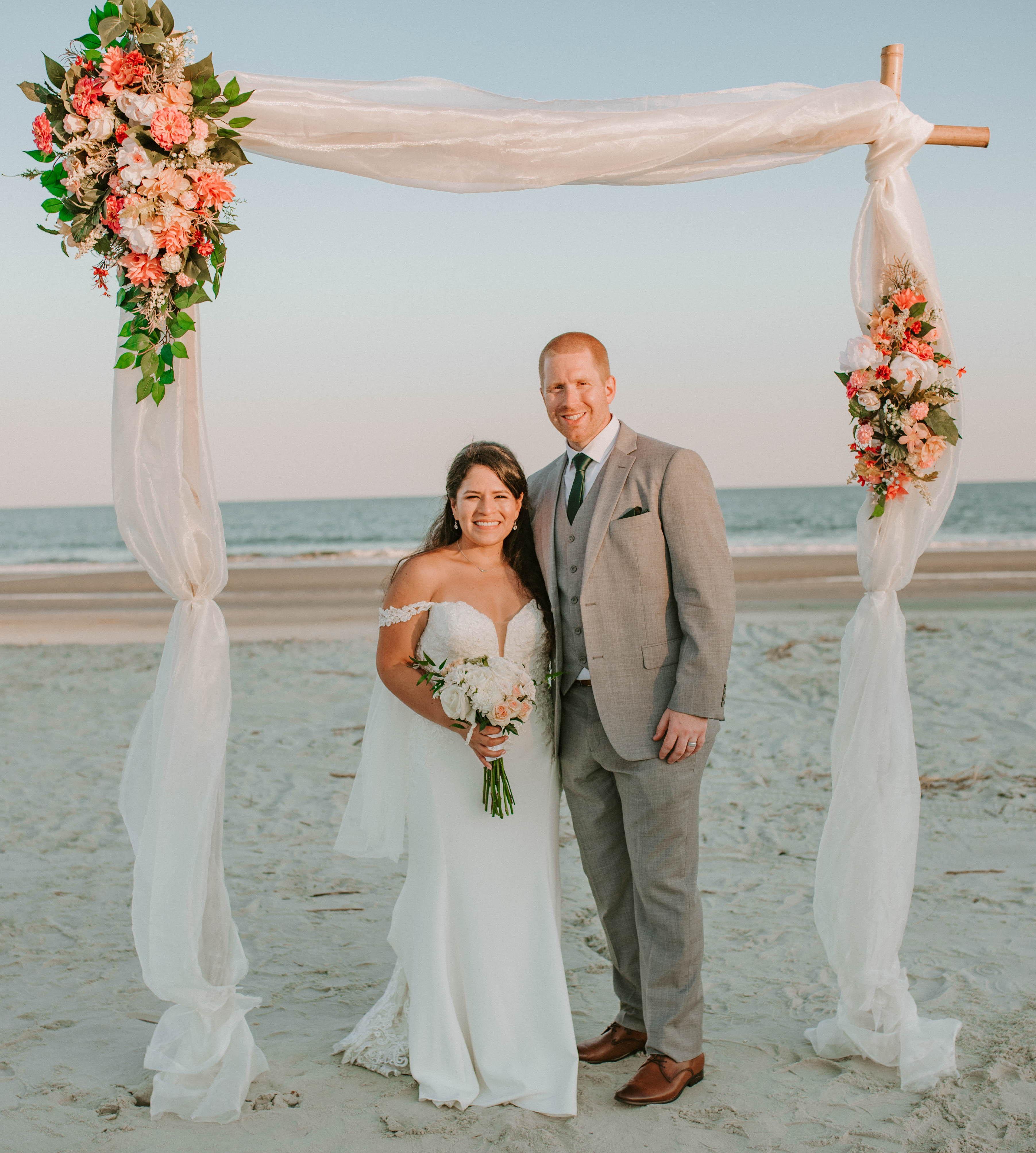 The Wedding Website of Emily Velasquez and Aaron Giese