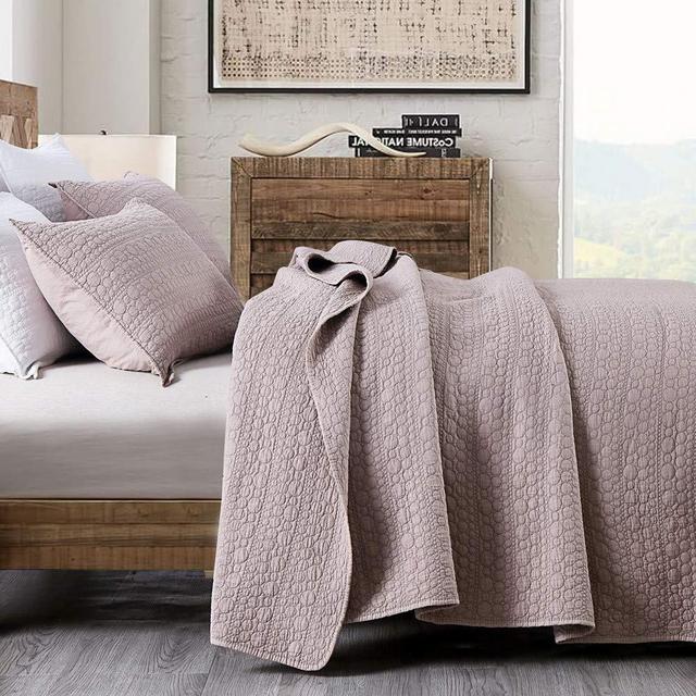 HORIMOTE HOME Quilt Set Queen Size Cameo Rose, Classic Geometric Spots Stitched Pattern, Pre-Washed Microfiber Chic Rustic Look, Ultra Soft Lightweight Quilted Bedspread for All Season, 3 Pieces