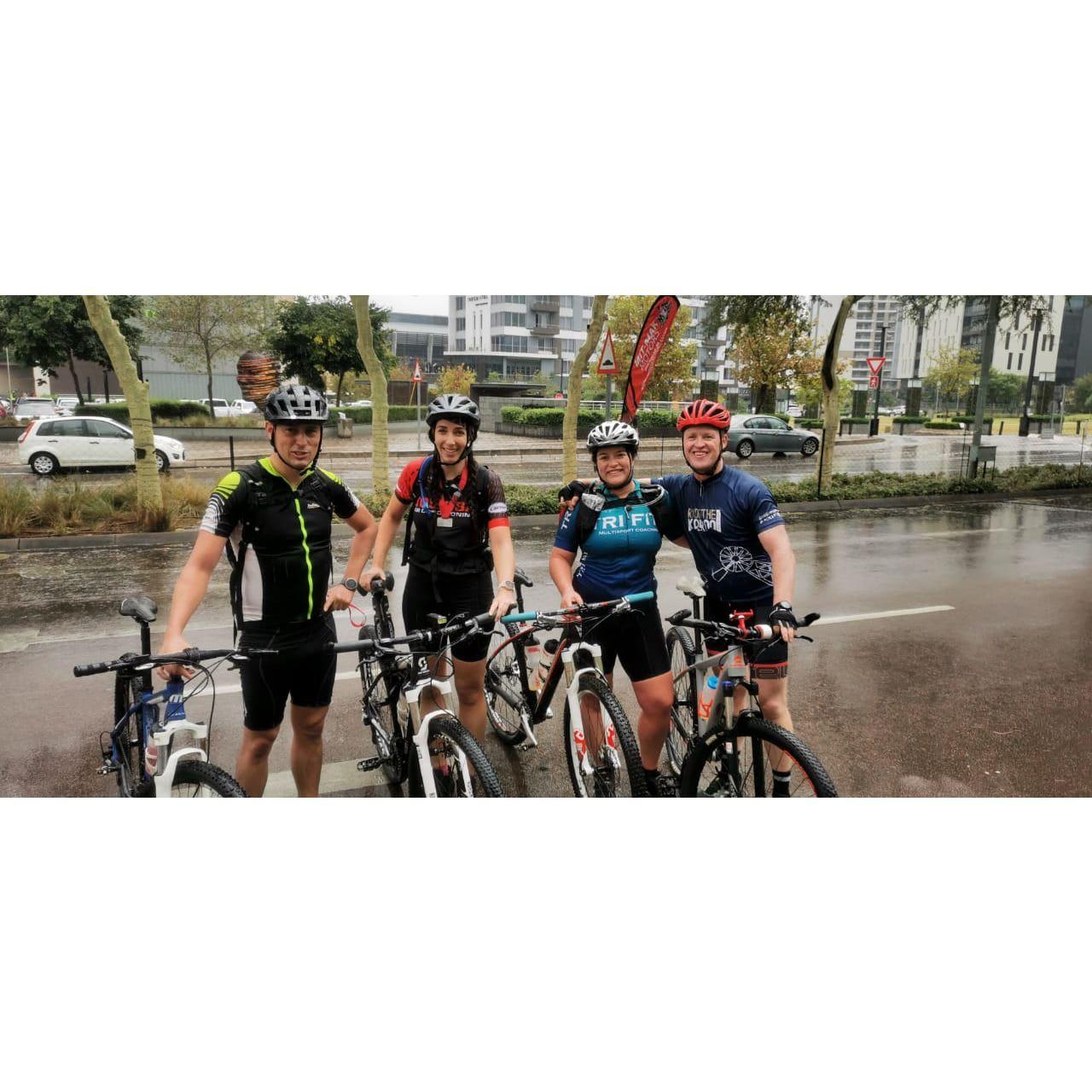 Die Groot Trap saam Andri en Danie! 'n Lekker fietswedren wat ge-eindig het in die reen en 'n laaste kilometer vir Hardus met 'n pap wiel.