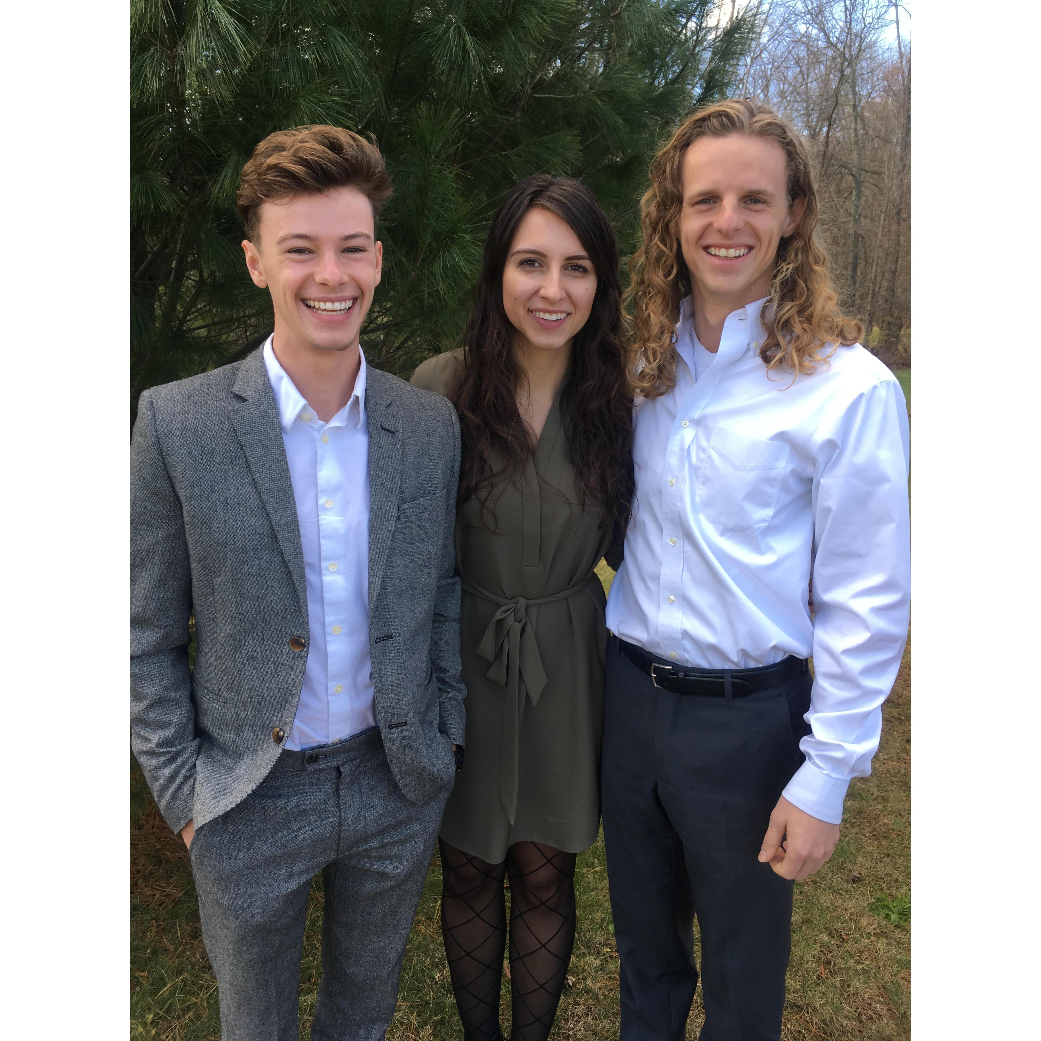 Awkward family photos by a tree