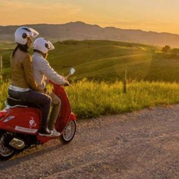 Vespa Tour in Tuscany!
