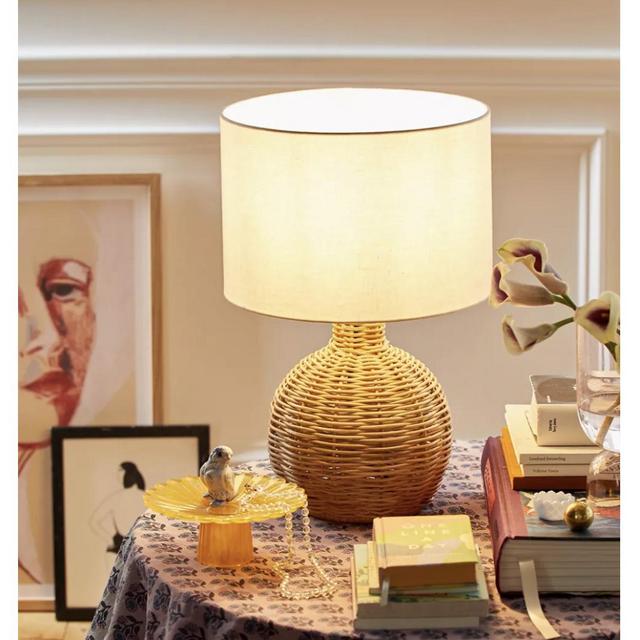 Round Woven Table Lamp - Urban Outfitters