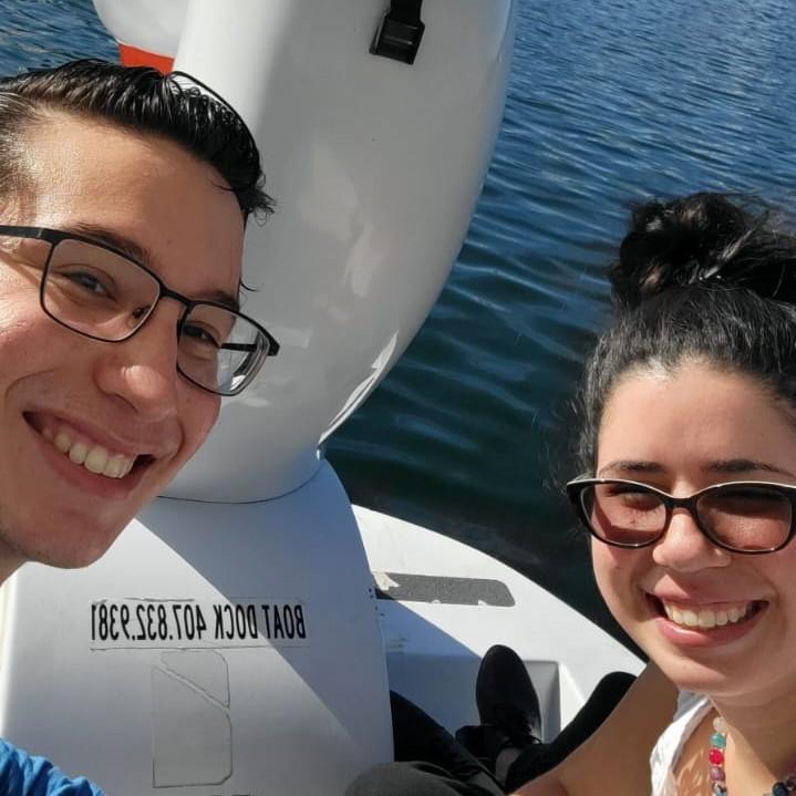De paseo por Lake Eola en Orlando. / Having fun at Lake Eola, Orlando.