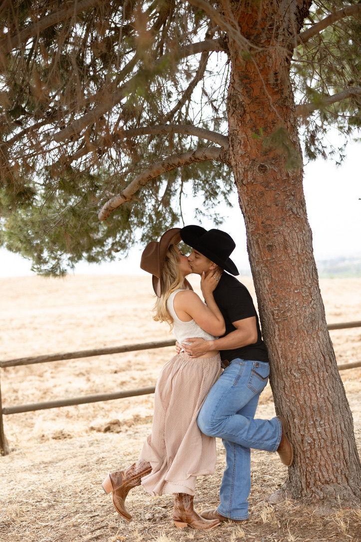The Wedding Website of Giovanni Roberto and Emily Hall