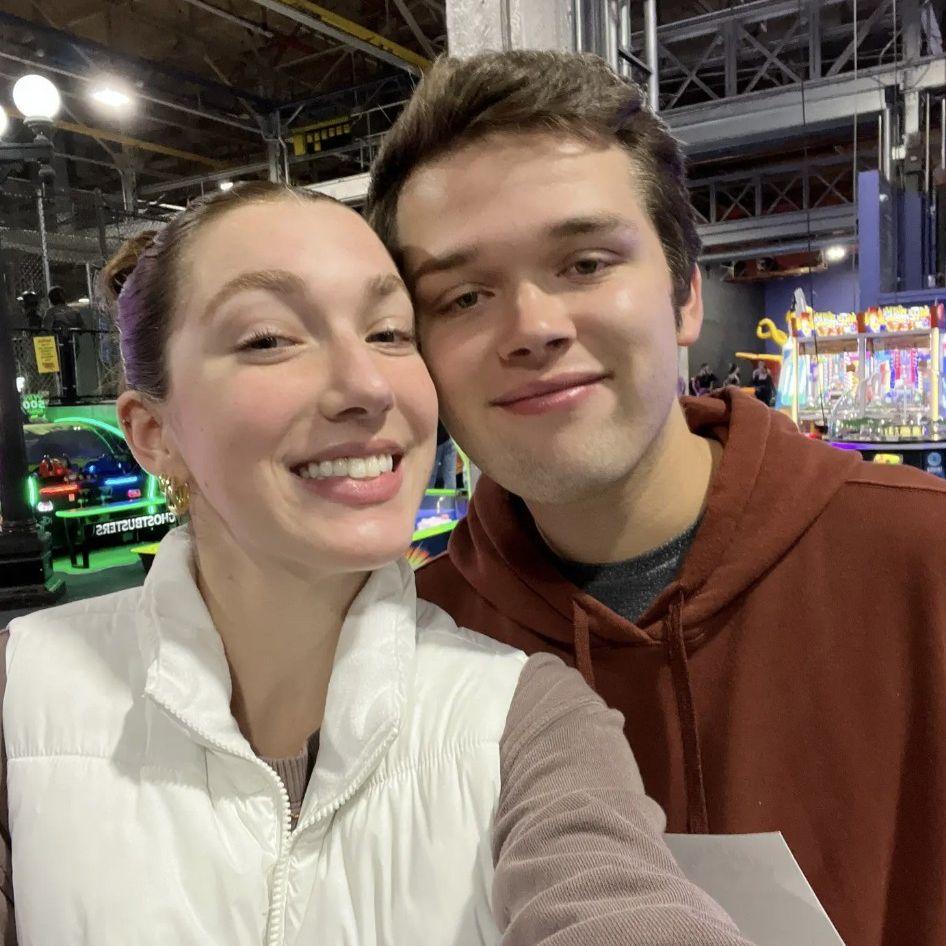 Phil visiting Grace in Duluth, playing mini golf! 2023