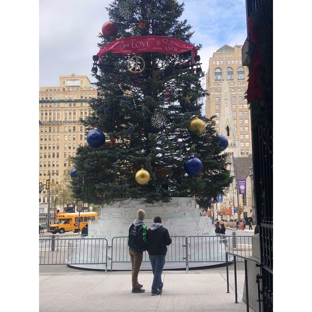 Taking an afternoon for a date in Philadelphia before the 2018 Thanksgiving Day Parade