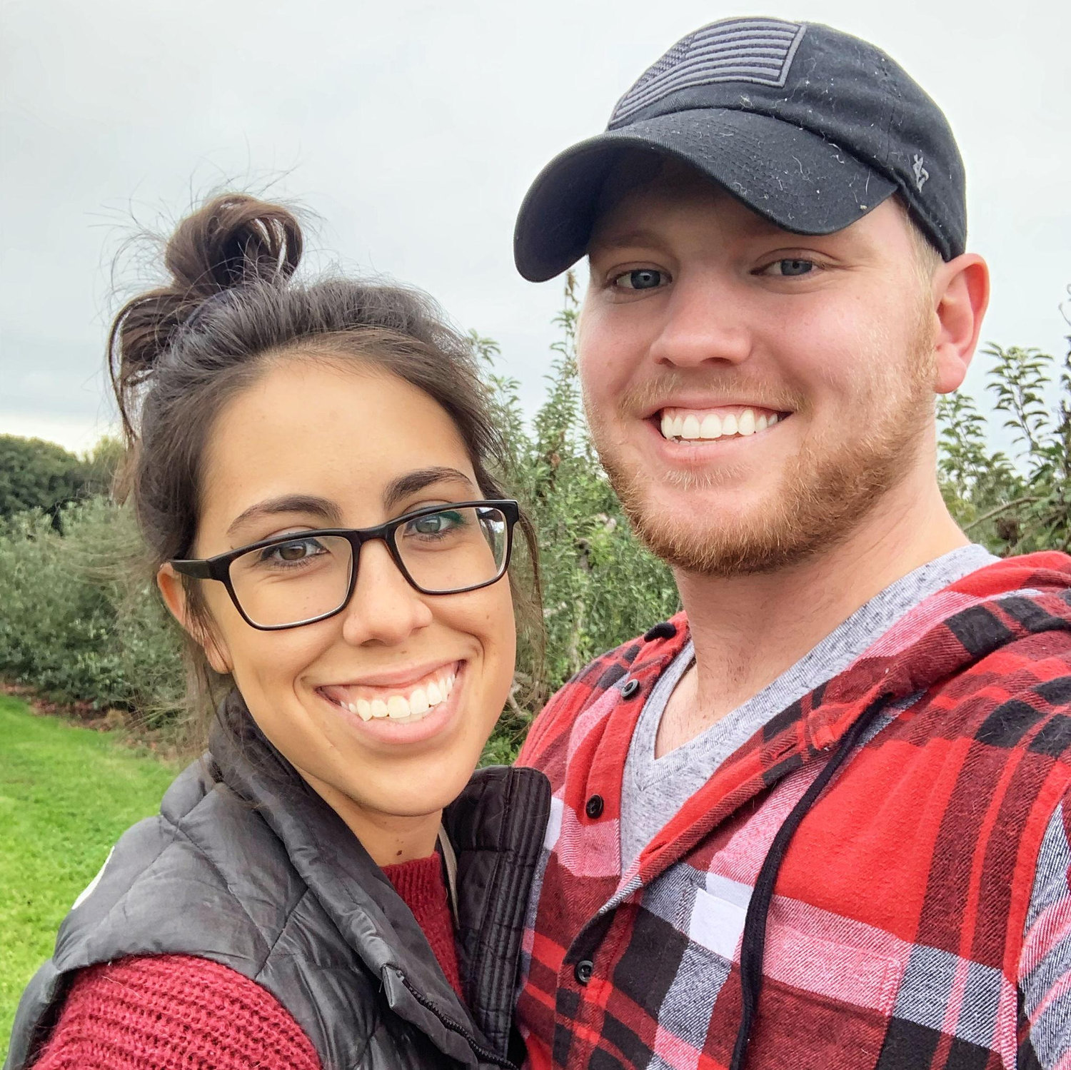 Apple picking in Nebraska City! Malia insists on picking apples from trees b/c she says they taste better while Grant thinks they taste the same as the store; but he appeases her anyways - Oct 2019 :)
