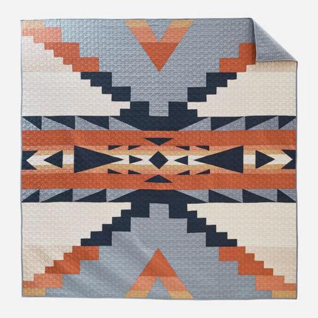 SIERRA RIDGE PIECED QUILT SET