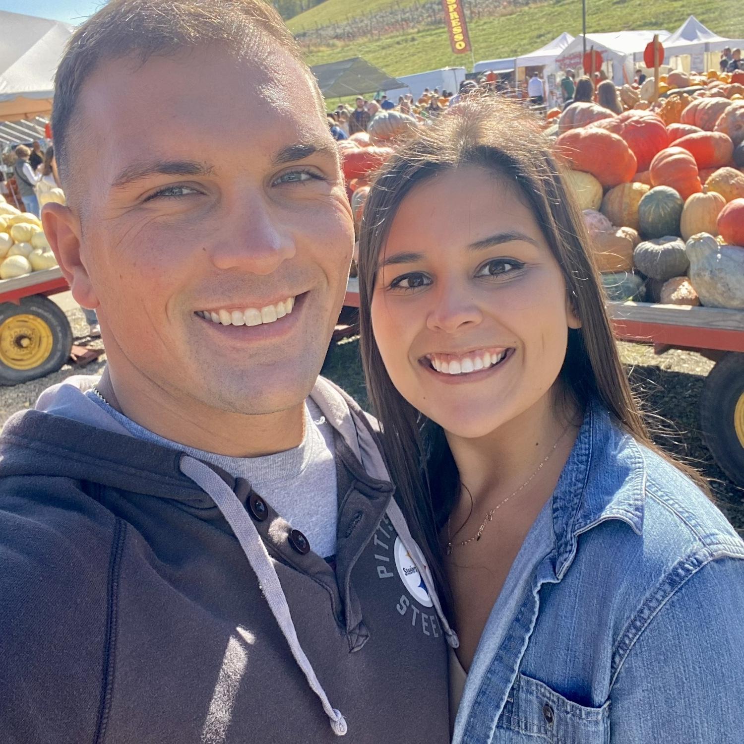 A perfect fall date at Trax Farms!