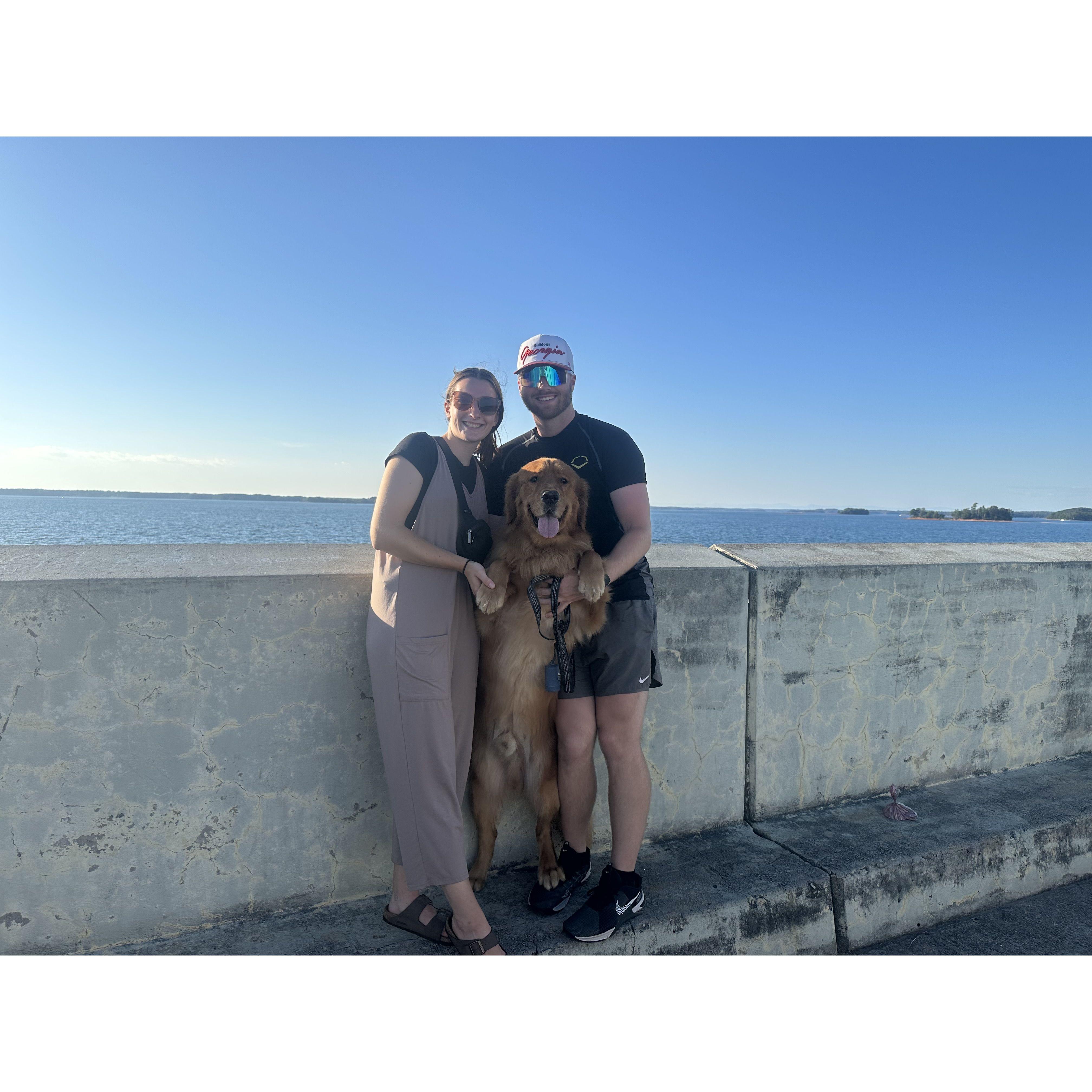 Family photo at the Hartwell dam! 
04/2024