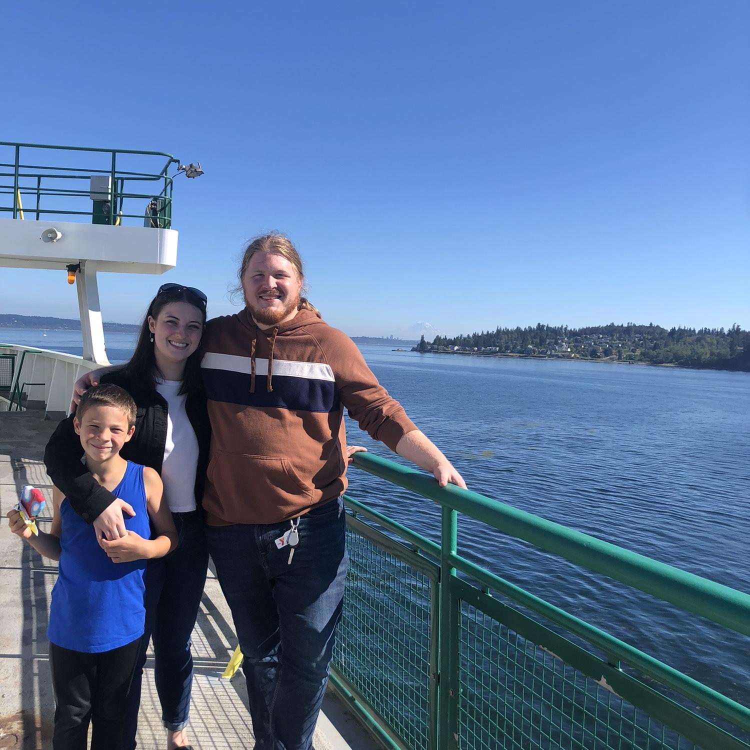 Mitchell meeting Kate’s niece and nephew in Seattle!