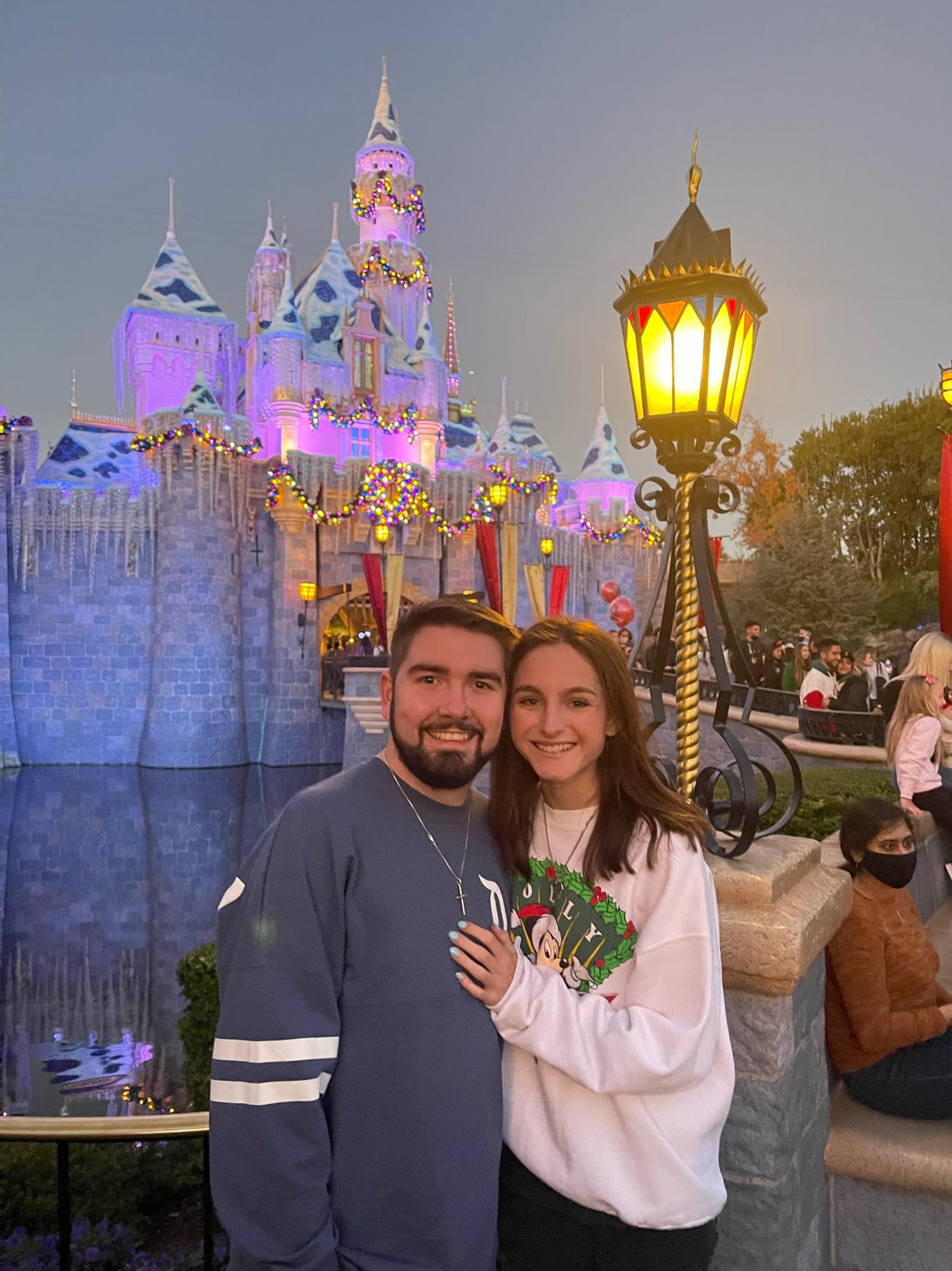 Disneyland 2021.
