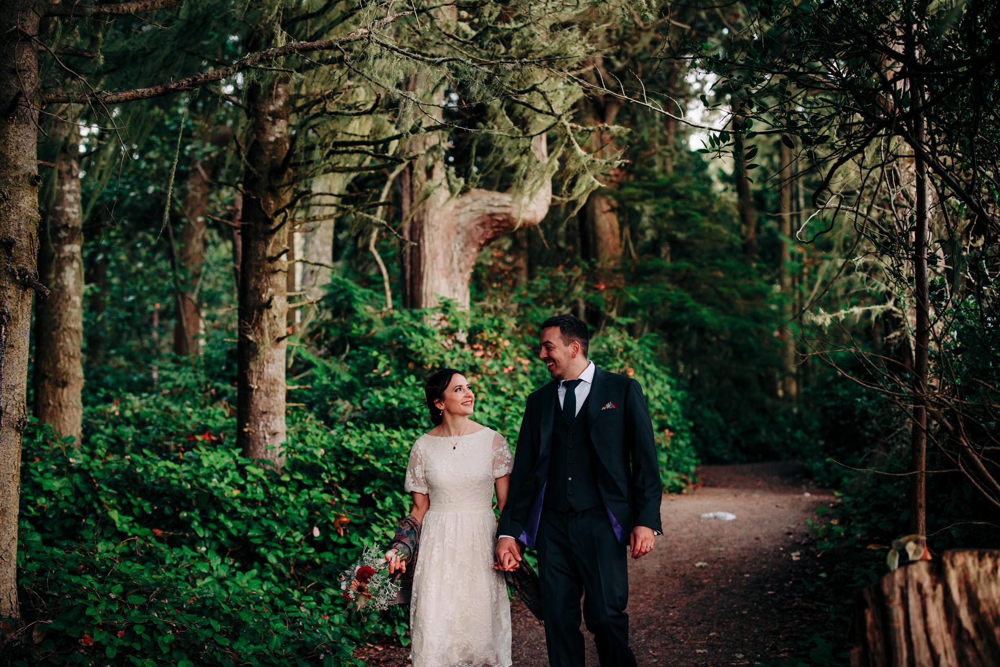 The Wedding Website of Ariel Oksendahl and Michael Evitt