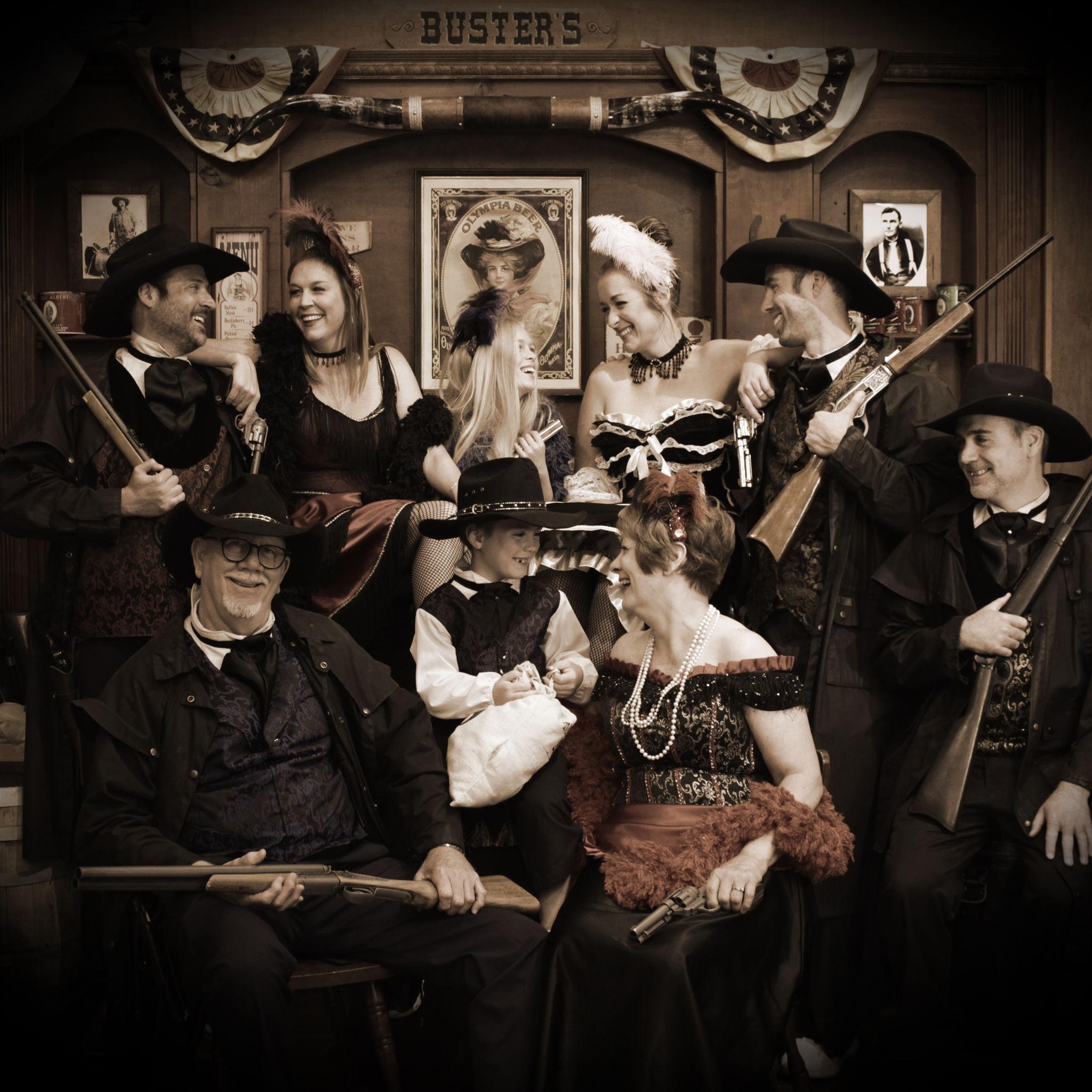 Campfield Family Photo in Branson, MO!