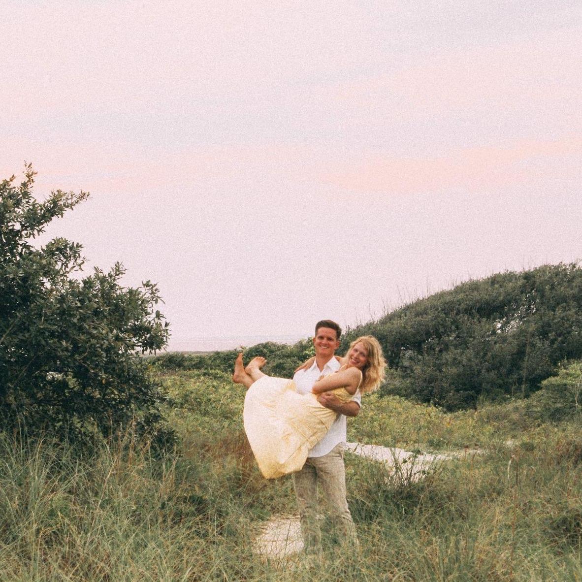 Engagement photos by Kara Green in Pensacola, FL