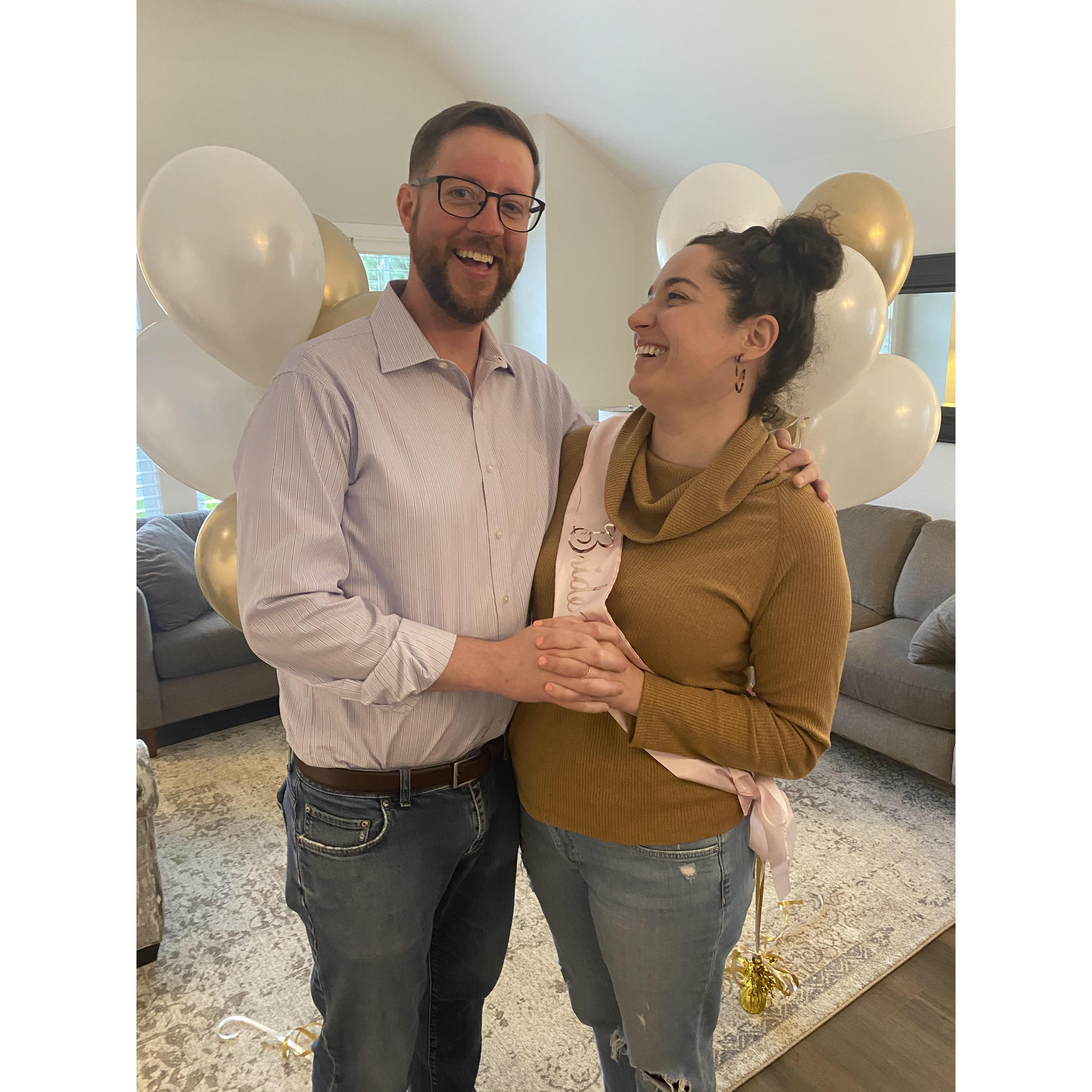 Britt's family had a little family engagement party. Britt made Peter (her bro-in-law) take lots of pictures ;).