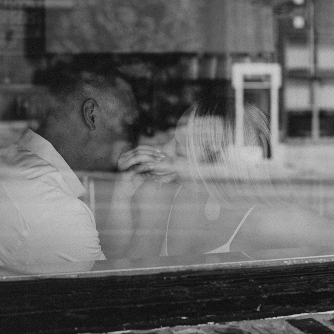 8.4.24

Engagement photos @ Crossroads, Kansas City, MO