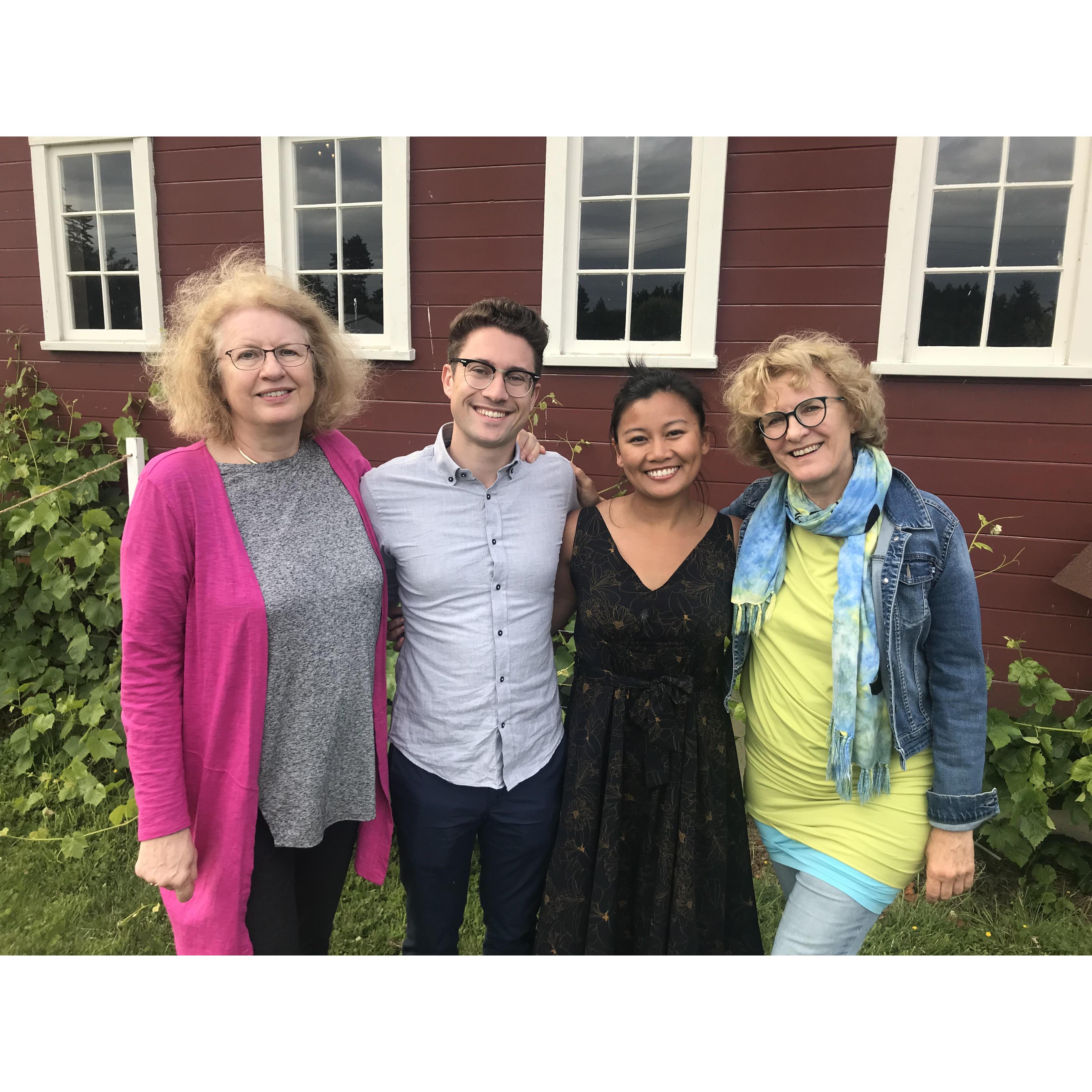 Just before our dinner at Orchard Kitchen on Whidbey Island, WA with Susanne and Elisabeth. June 2019.