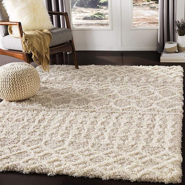 Artistic Weavers Hapsburg Beige Area Rug, 4'3" x 5'7"