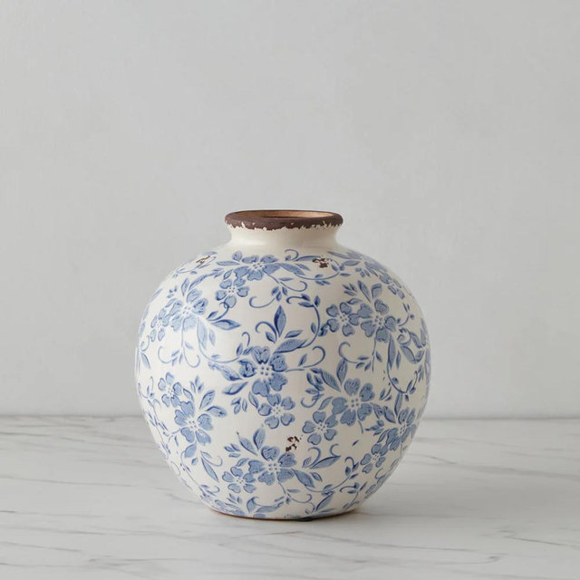 Cairns Vase