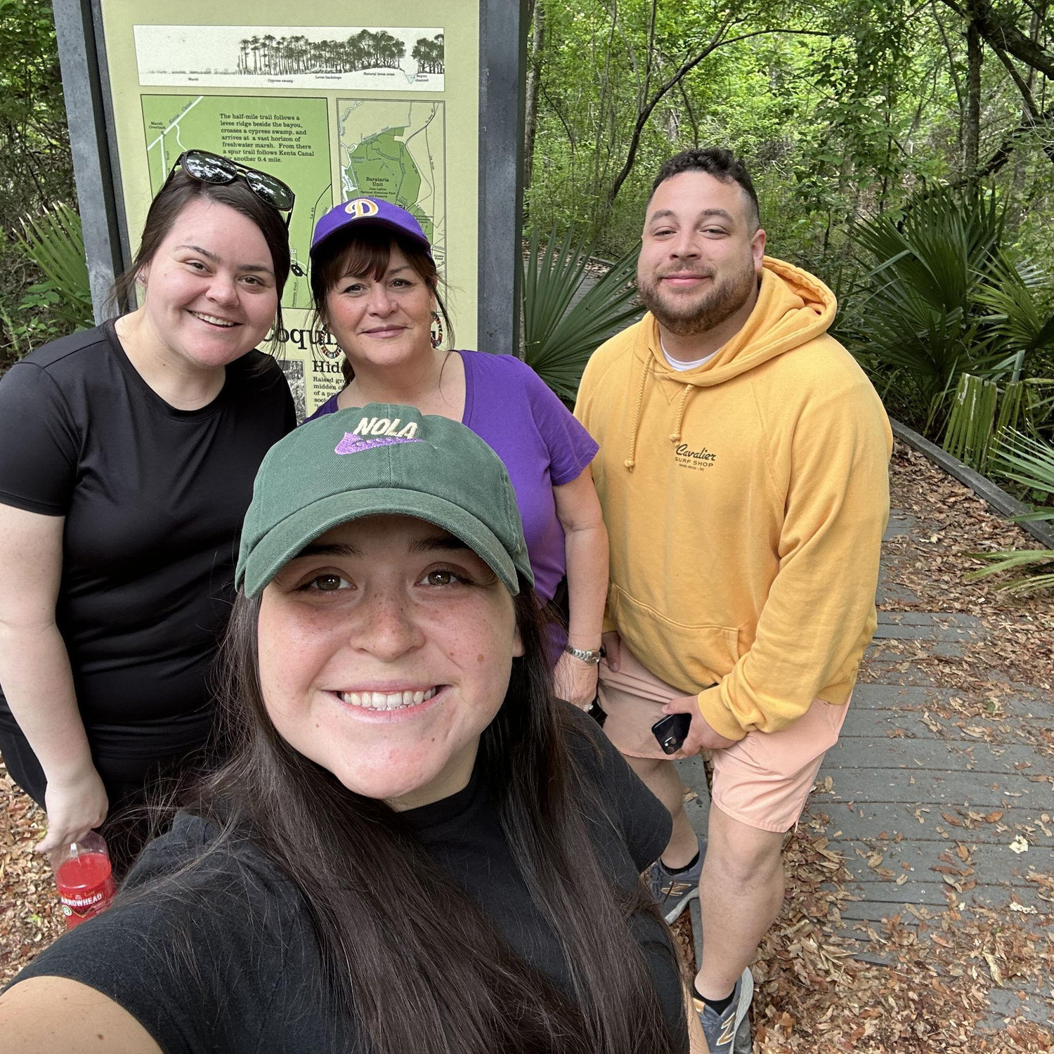 Hiking with Noel and Mom!