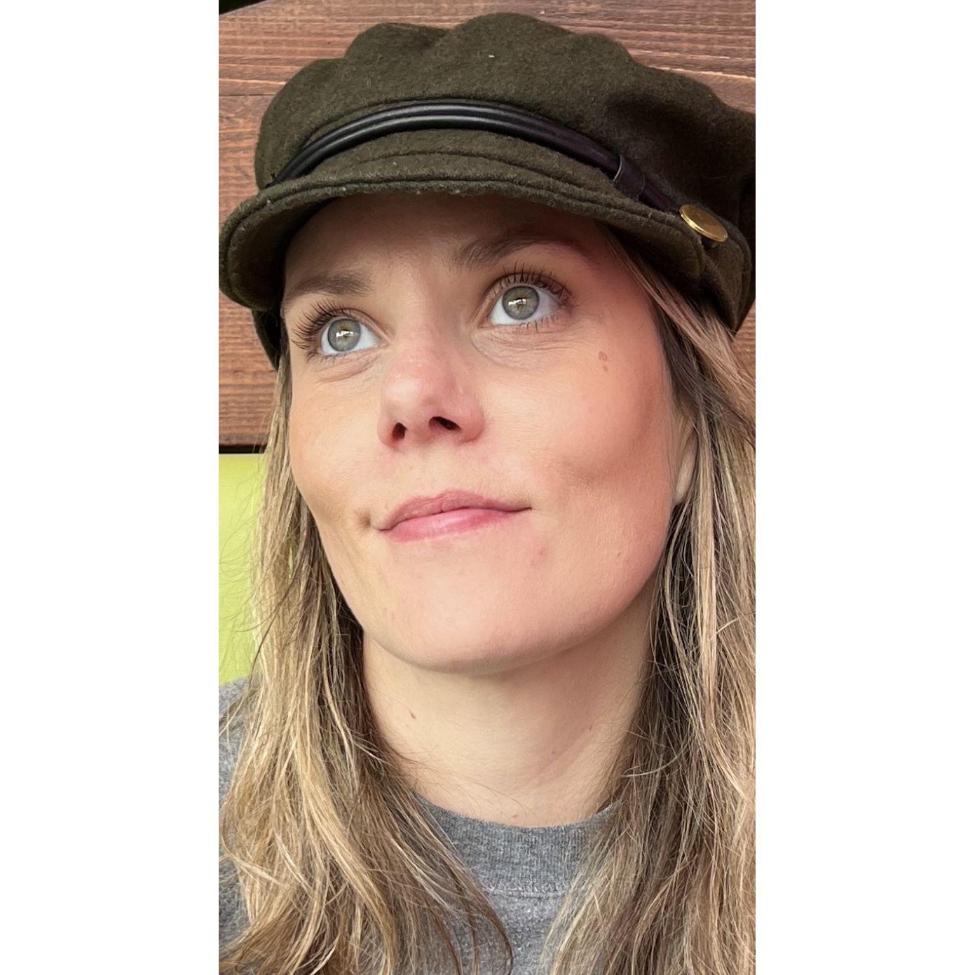 Jenni wears hats great