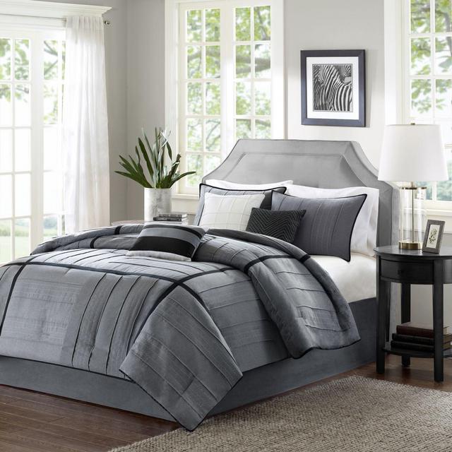 Madison Park Bridgeport Collection 7-Piece King Comforter Set