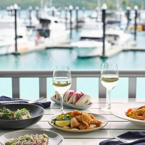 Honeymoon Fund: Seaside Dinner