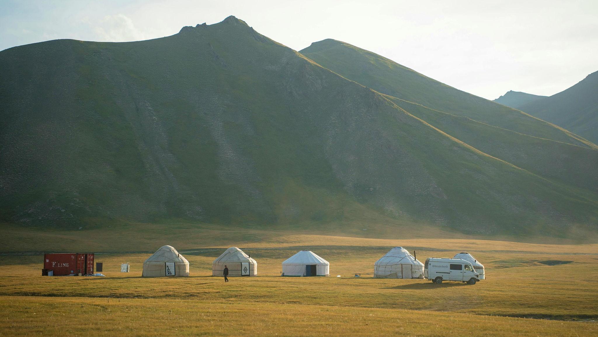 The Wedding Website of Eliza Tursunalieva and Amir Khaidi