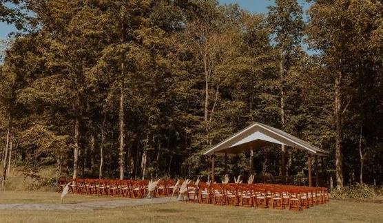 The Wedding Website of Lauryn Flynn and Erik Stine