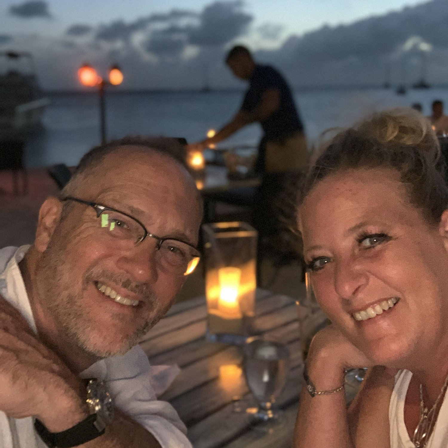 Aruba- Dinner by the ocean