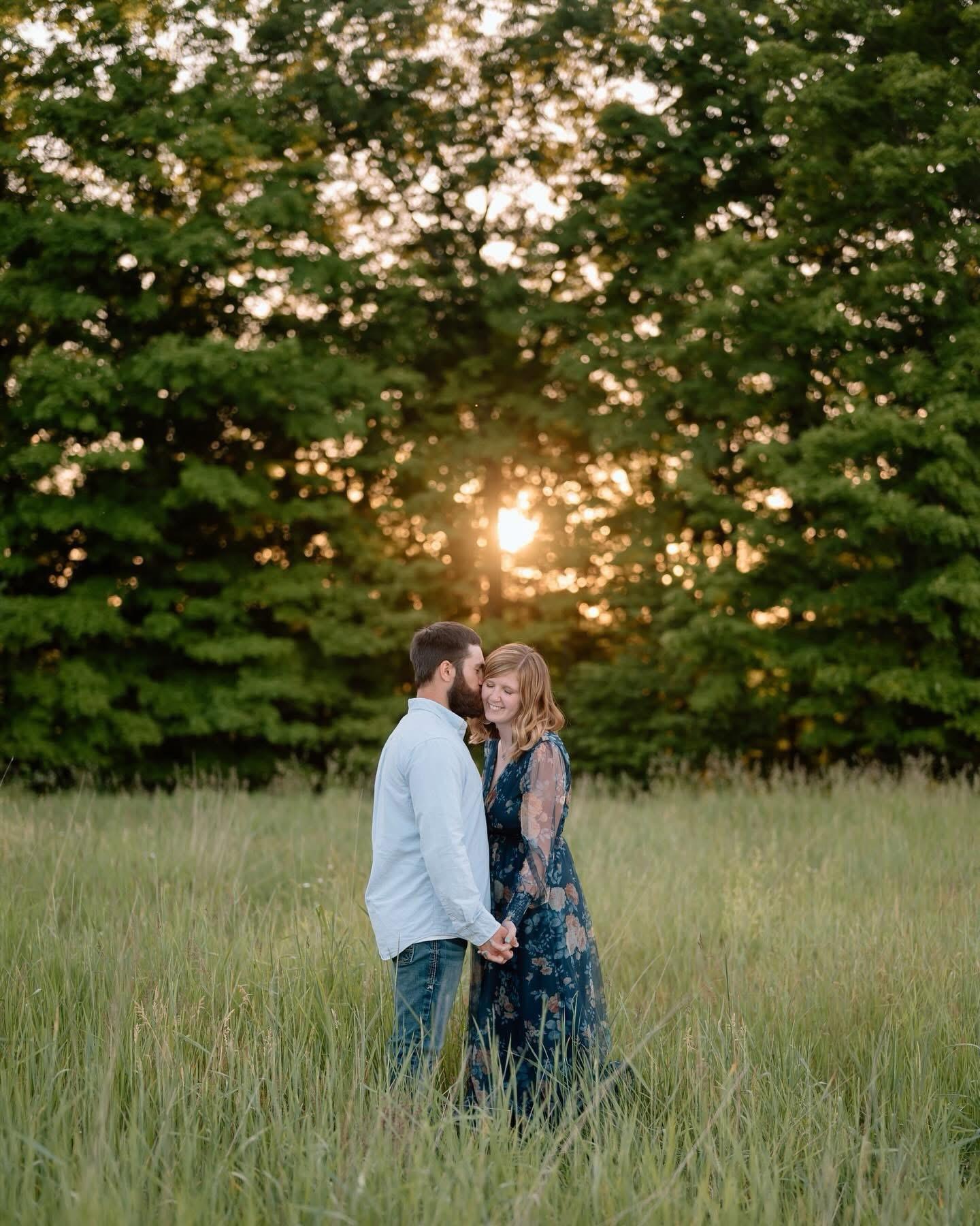 The Wedding Website of Mikayla Hallett and Carl Gowin