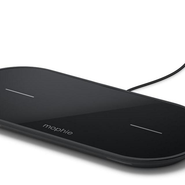 mophie dual wireless charging pad